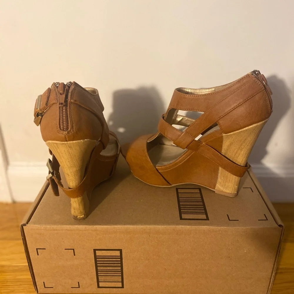 Wedges - Picture 2 of 2